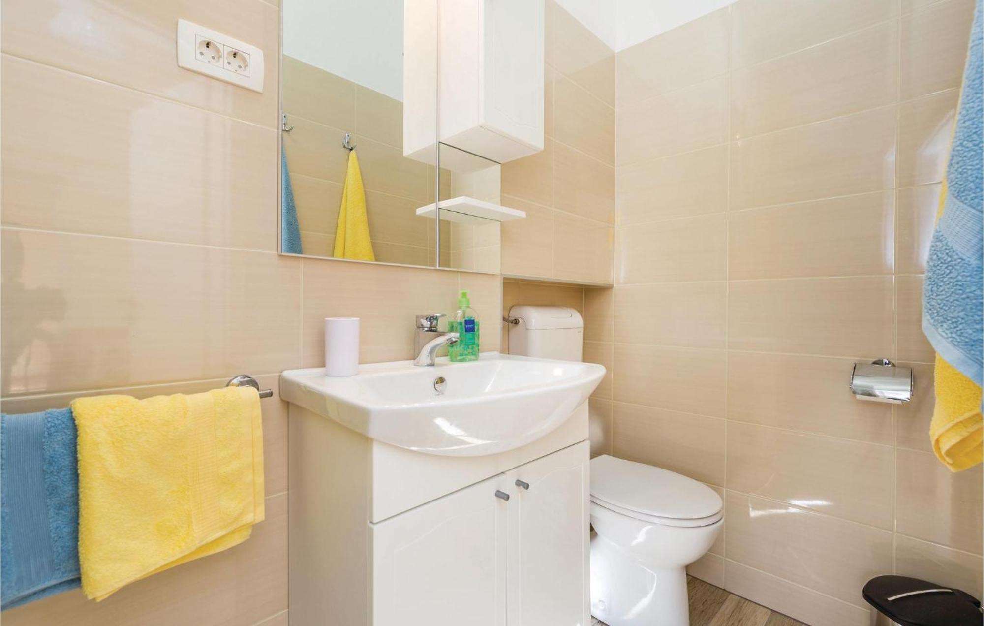Stunning Apartment In Lovran With Kitchen Dış mekan fotoğraf